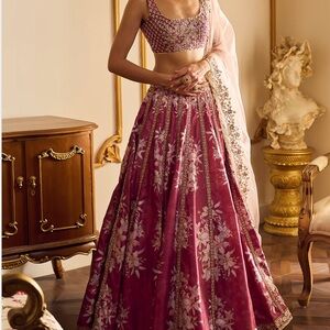 Lashkaraa Maroon Floral Printed Lehenga - New w/o tags